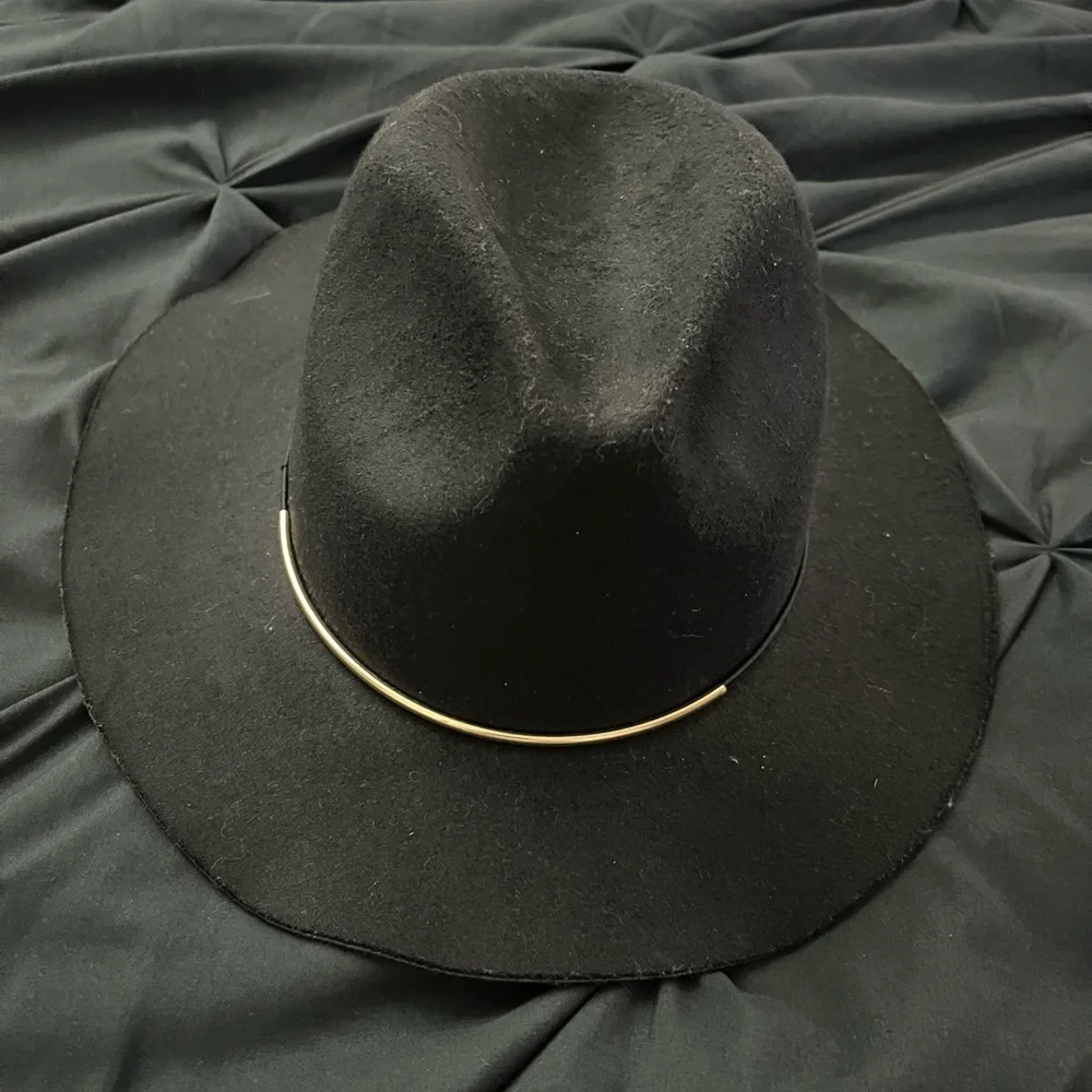 Avenue Black Fedora Subtle Gold Detail - Picture 3 of 8